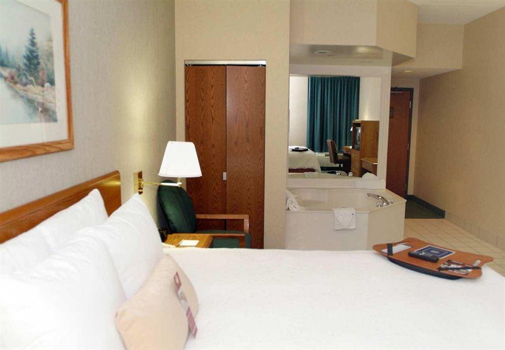 Hampton Inn Grand Rapids-South Wyoming Kamer foto